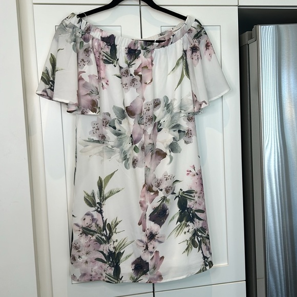 Lulu’s Dream of You Ivory Off The Shoulder Floral Mini Chiffon Shift Dress Sz XS - Picture 14 of 16